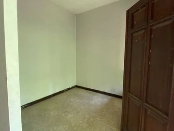 Disewakan Gudang Strategis di Jl. Pemuda Depok – Parkiran Luas, Cocok untuk Ekspedisi, Toko Retail