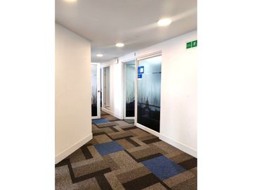 Arriendo de Oficina en Santa Barbara, Bogota