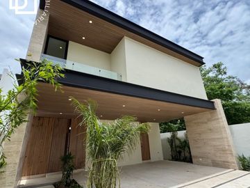 Casa en venta o renta con recamara principal en planta baja en residencial con amenidades premium