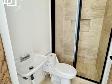 Casa en venta o renta con recamara principal en planta baja en residencial con amenidades premium