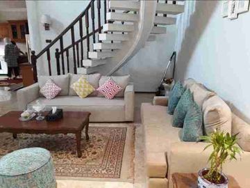 rumah megah jalan boulevard 
wijaya Kusuma pondok bambu duren sawit