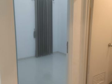 Dijual Rumah Semi Furnished Wisata Semanggi Rungkut REV.A889