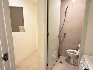 FS/FR 32 Sanson Rockwell Raffia Tower 2BR 94sqm Maids Parking