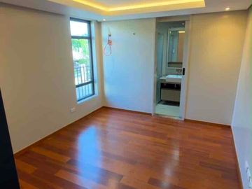 4 bedroom townhouse for sale Brandnew near Greenhills