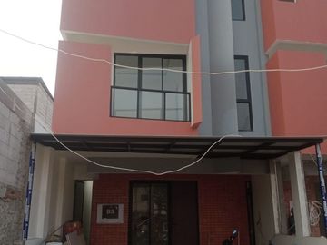 Rumah Binjay Cluster Pnggr Jl.Raya Bintara Jaya, Murah Baru di Kota Bekasi Barat, Dijual
