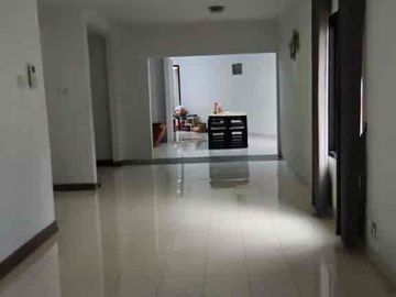 Rumah apik siap huni di Raffless Cibubur