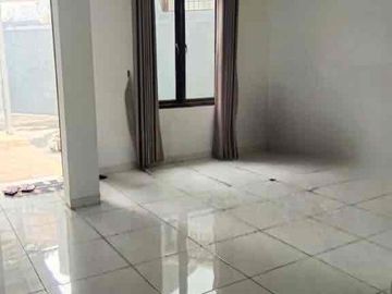 Rumah apik siap huni di Raffless Cibubur