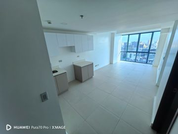 All-in! 38 Park Avenue 2BR 74sqm Maids Cebu IT Park