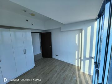 All-in! 38 Park Avenue 2BR 74sqm Maids Cebu IT Park