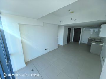 All-in! 38 Park Avenue 2BR 74sqm Maids Cebu IT Park