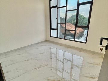 Rumah GJR Jatimulya Tambun Selatan, Dekat Tol Lrt, Murah, 2 LANTAI Baru di Bekasi Dijual