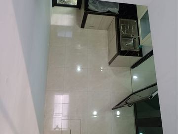 Rumah Hsn Dekat Kota Bekasi Timur, Murah Mewah, 2 LANTAI, Baru New Minimalis Jual Dijual