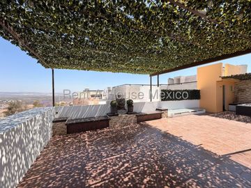 Casa en Renta El Mirador Roof Garden 3 Recamaras 4 Baños Estudio Jardin