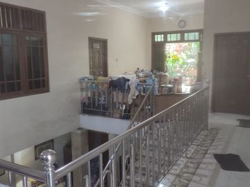 Dijual Rumah Siap Huni 3 Lantai Rungkut Menanggal REV.A808
