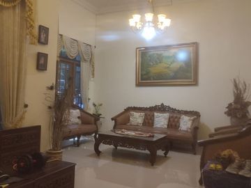 Dijual Rumah Siap Huni 3 Lantai Rungkut Menanggal REV.A808