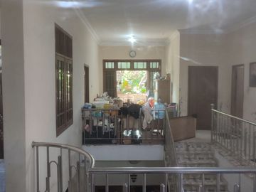 Dijual Rumah Siap Huni 3 Lantai Rungkut Menanggal REV.A808