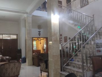 Dijual Rumah Siap Huni 3 Lantai Rungkut Menanggal REV.A808