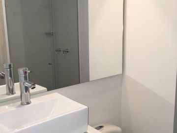 SE ARRIENDA APARTAMENTO DE 77M²