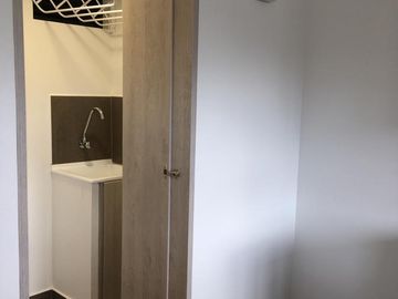 SE ARRIENDA APARTAMENTO DE 77M²