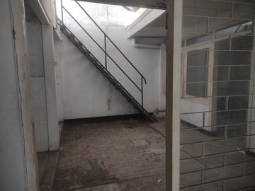 Dijual Rumah 1,5 Lantai Kutisari Indah Dekat Kampus Petra REV.A820