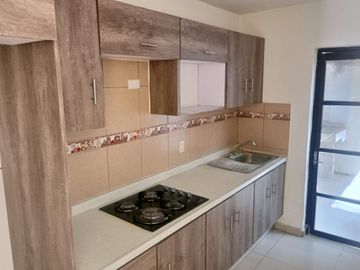 ¡Tu Próximo Hogar en Coto Privado! Casa de 3 Recámaras Lista para Escriturar en Tlajomulco (Coto del Sol)