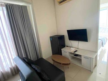 Sewa Apartemen Grand Kamala Lagoon Pekayon Bekasi | 2BR Furnished Lengkap | Tower Emerald North | Dekat Tol & LRT Bekasi