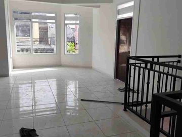 rumah cluster elite dekat the Colomadu