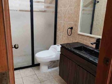 OPORTUNIDAD!!! CASA EN VENTA EN REAL DEL BOSQUE