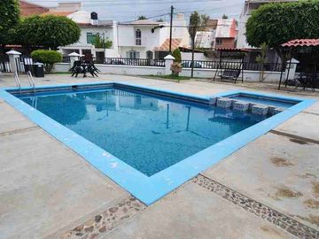 OPORTUNIDAD!!! CASA EN VENTA EN REAL DEL BOSQUE