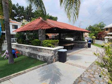 OPORTUNIDAD!!! CASA EN VENTA EN REAL DEL BOSQUE