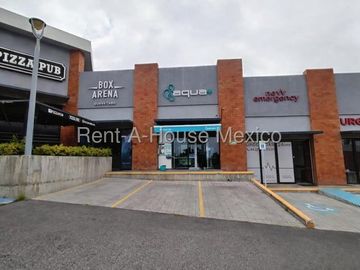 Altos de juriquilla renta local en plaza comercial 73 m2-ver descripcion