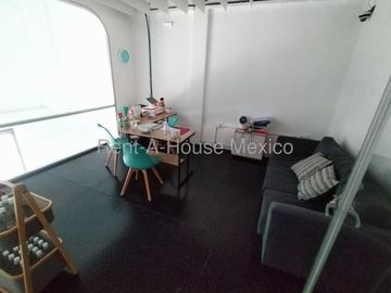 Altos de juriquilla renta local en plaza comercial 73 m2-ver descripcion