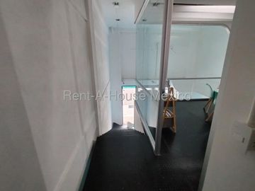 Altos de juriquilla renta local en plaza comercial 73 m2-ver descripcion