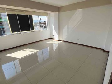 Local de 140 m² con Terraza en Alquiler en Los Chillos