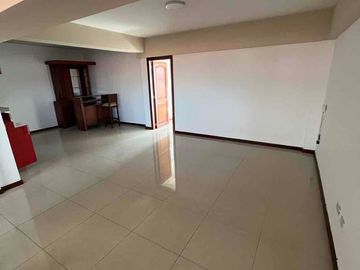 Local de 140 m² con Terraza en Alquiler en Los Chillos