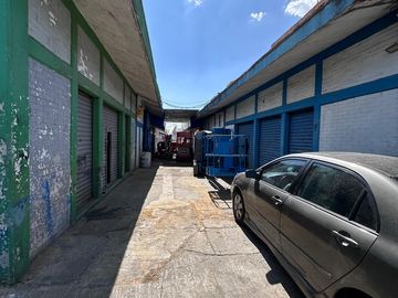 BODEGA EN VENTA CENTRO COMERCIAL MORELOS