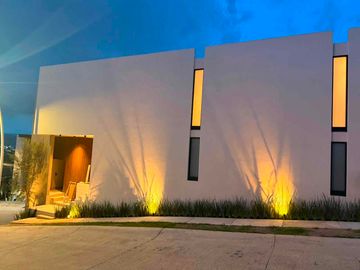 Casa en venta en zanda residencial en esquina.