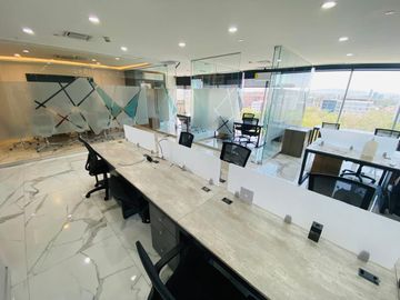 Oficina Amueblada en Renta en Torre Country Guadalajara