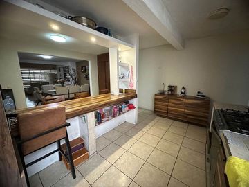 Venta de casa en Ciudad Satélite, Naucalpan De Juárez, Estado De México