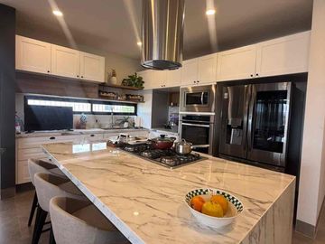 Casa en venta en Molino residencial condominio XII con alberca