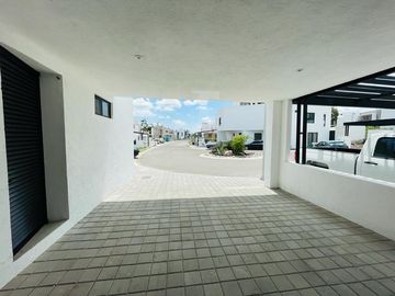 ¡OPORTUNIDAD! CASA MODERNA EN RENTA, PRESERVE, JURIQUILLA