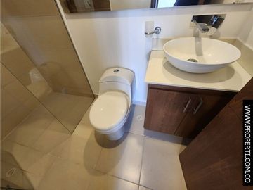 Aparta estudio en Arriendo Loma Los Gonzalez Medellín