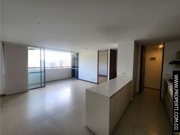 Aparta estudio en Arriendo Loma Los Gonzalez Medellín