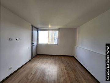 Aparta estudio en Arriendo Loma Los Gonzalez Medellín
