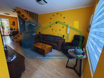 Casa de dos pisos en condominio – Quilpué