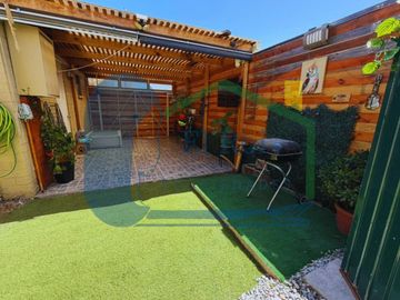 Casa de dos pisos en condominio – Quilpué