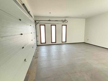 Casa en renta y venta en el bosque country club con alberca y salida al campo de golf
