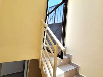 CASA EN RENTA EN SANTUARIOS DEL CERRITO QUERETARO 4 RECAMARAS ROOF GARDEN CERCA DE PLAZA CONSTITUYENTES