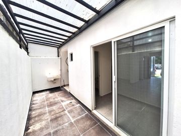 CASA EN RENTA EN SANTUARIOS DEL CERRITO QUERETARO 4 RECAMARAS ROOF GARDEN CERCA DE PLAZA CONSTITUYENTES