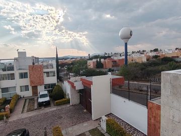 Casa en Venta en Puerta de Hierro Punta Juriquilla
